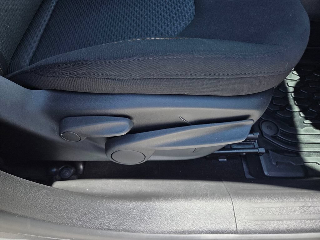 Used 2022  Jeep  image 18