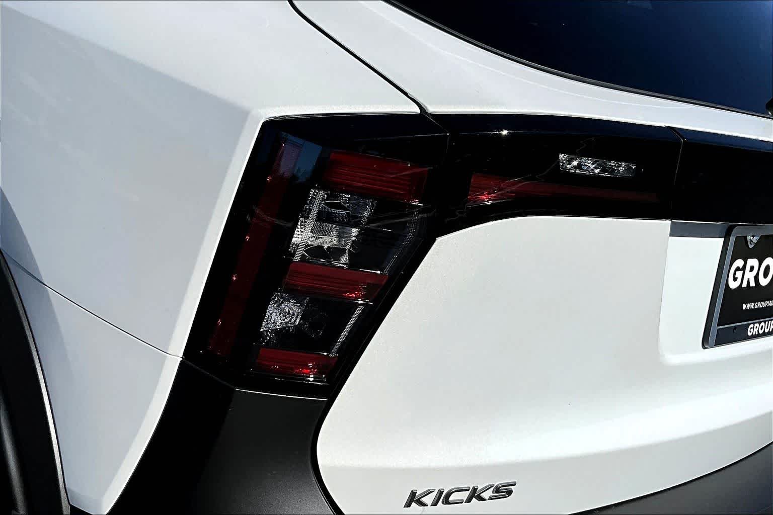 2026 Nissan KICKS SR - Photo 14