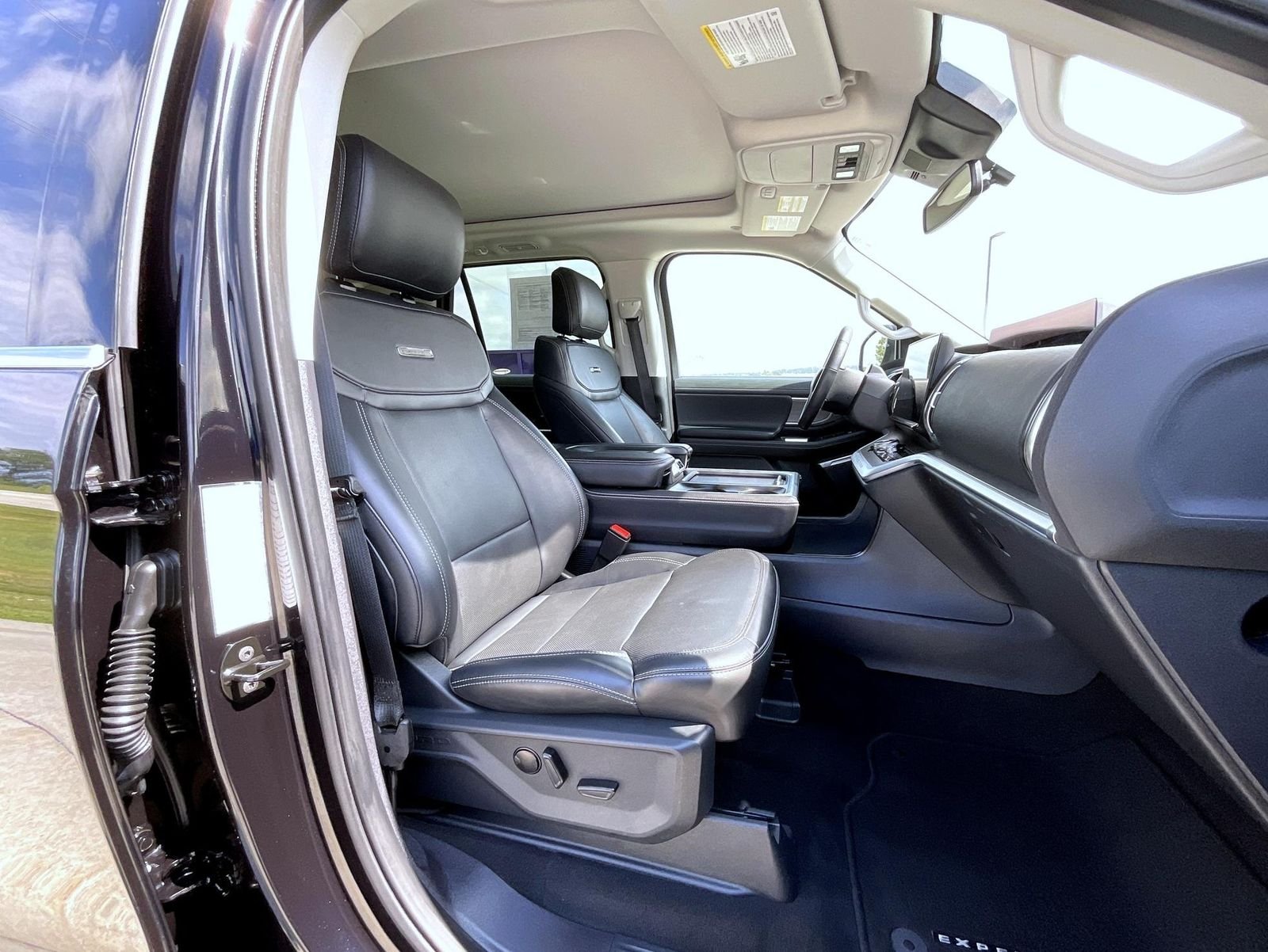 Used 2025 Black Ford Platinum image 16