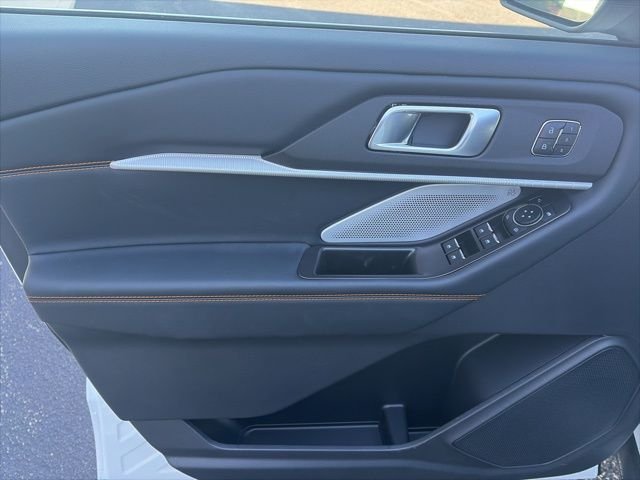 New 2026 Star White Metallic Tri-Coat Ford Tremor® image 20