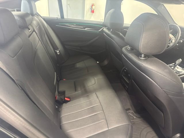 Used 2023 Black BMW 540i image 21