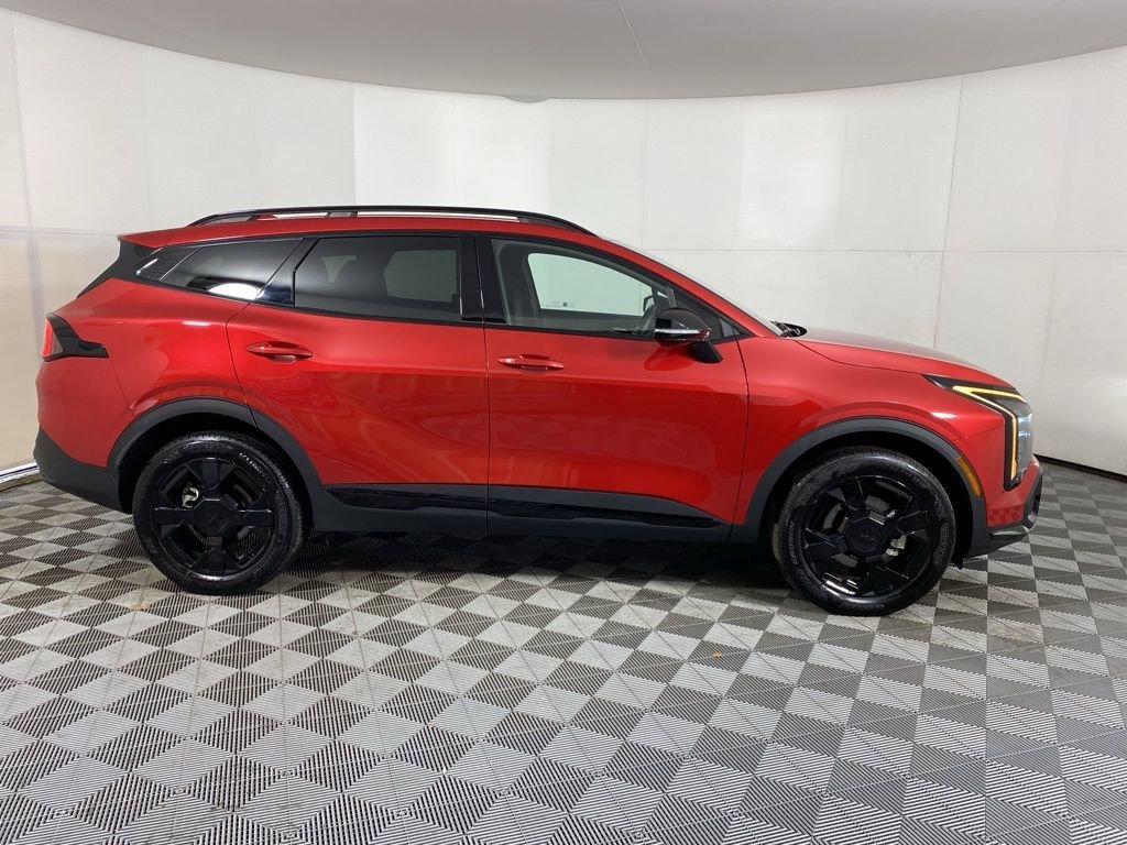 Used 2026 Red Kia X-Line image 4