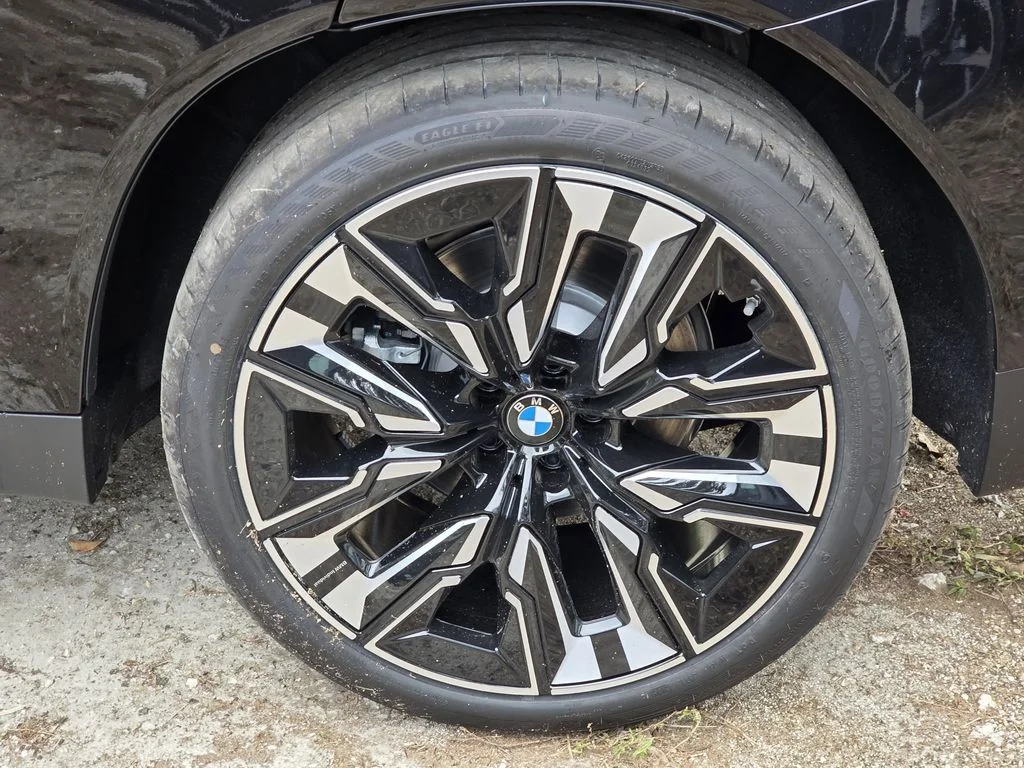 Used 2026 Black BMW 30 xDrive image 5