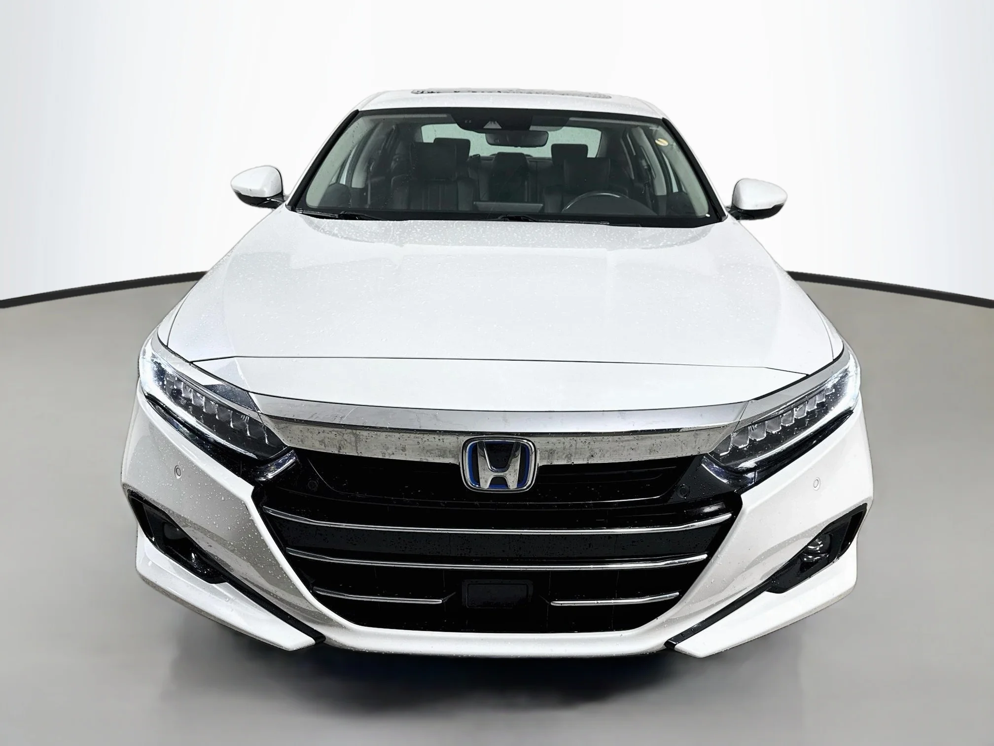 Used 2021 Platinum White Pearl Honda Touring image 2