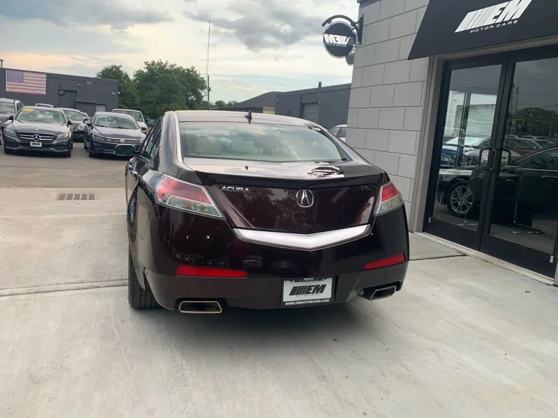 Used 2011 Maroon Acura Sedan 4D image 15