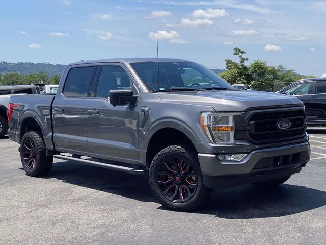 Used 2022 Gray Ford XLT image 1