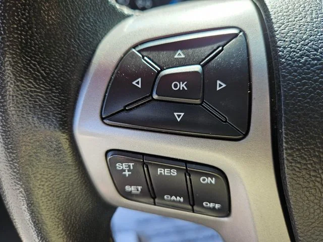 Used 2022 White Ford XLT image 31