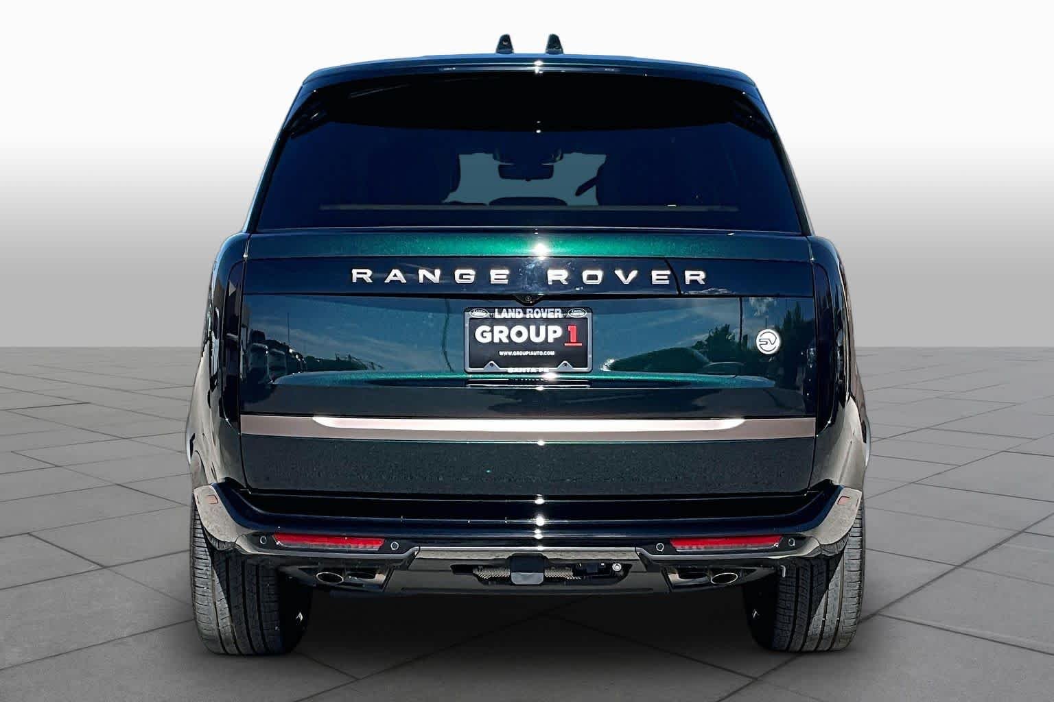 New 2026 British Racing Green Land Rover SV image 4