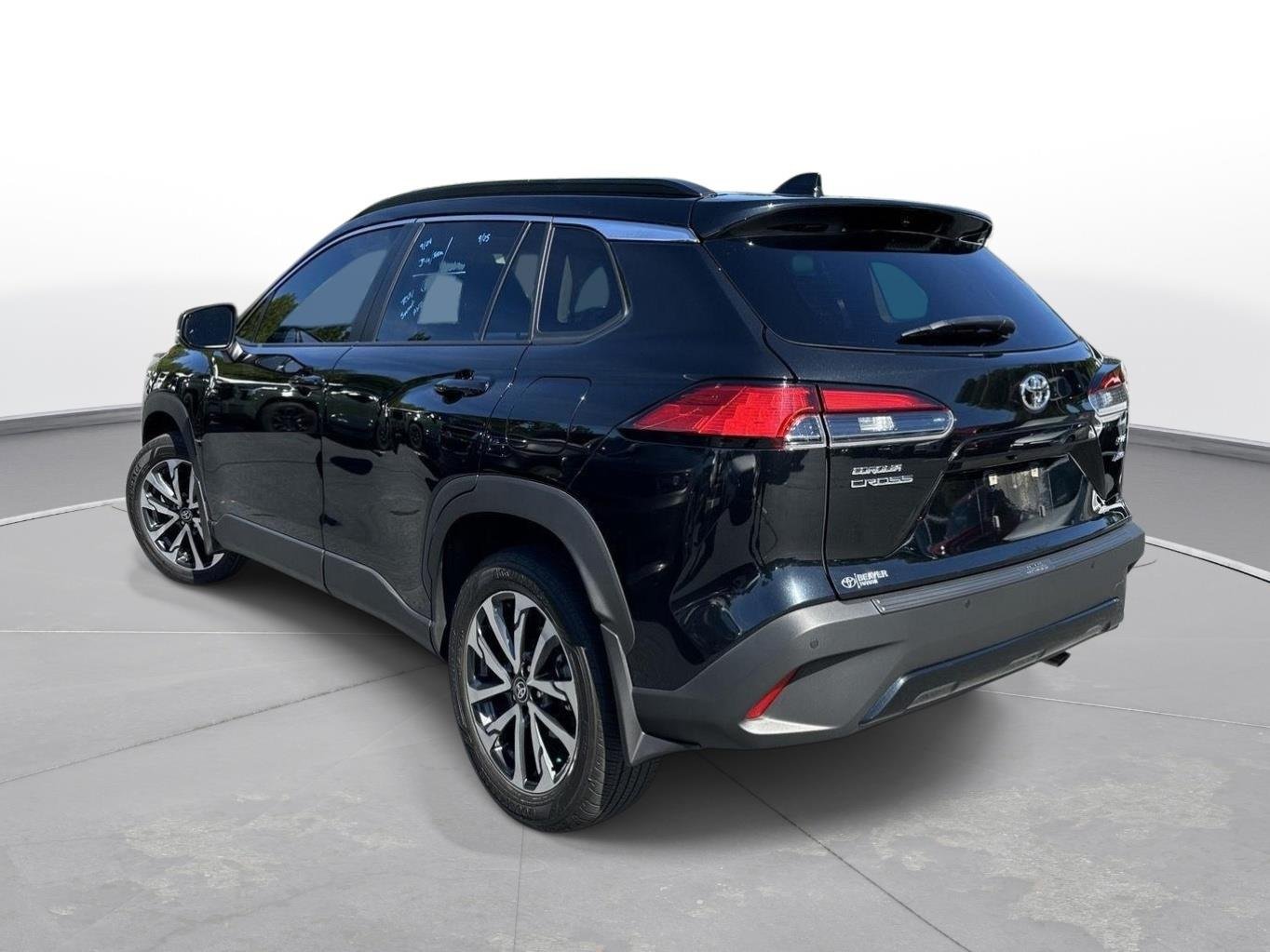 Used 2025 Jet Black Toyota XLE image 8