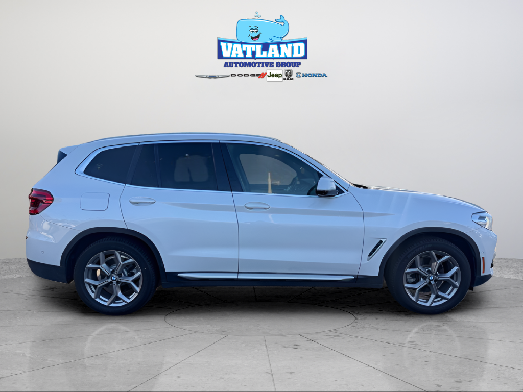 Used 2021 White BMW sDrive30i image 6