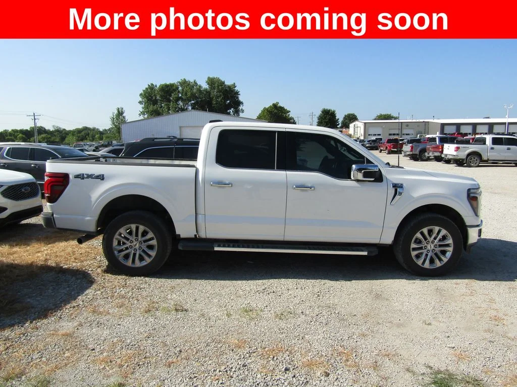 Used 2025 White Ford Lariat image 6