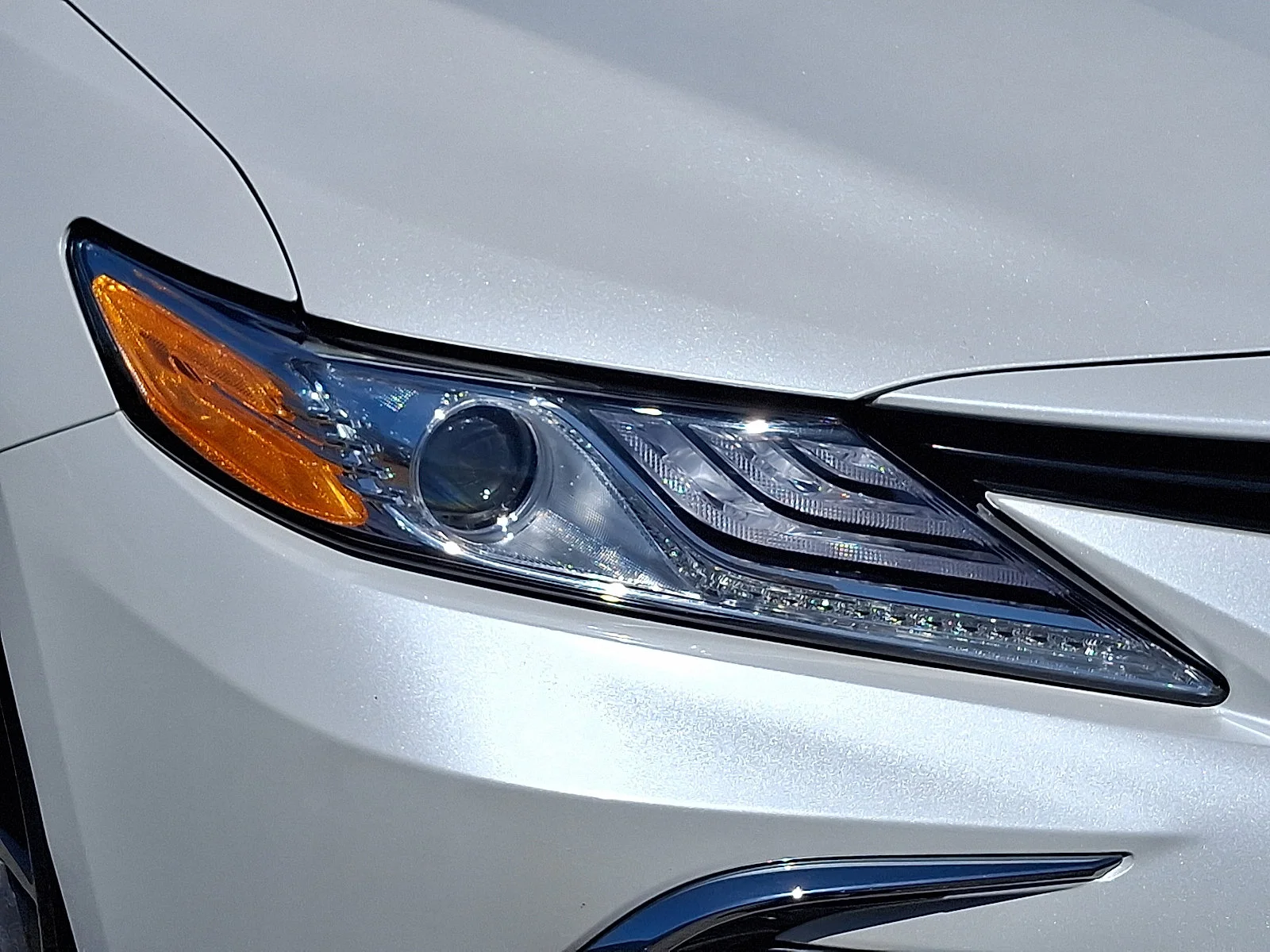 Used 2024 Wind Chill Pearl - 089 Toyota XLE image 10