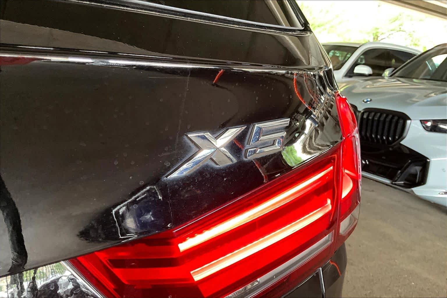 Used 2018 Jet Black BMW sDrive35i image 9