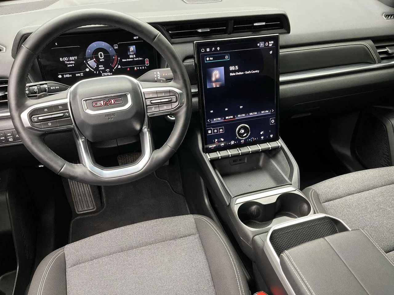 Used 2025 Riverstone Metallic GMC Elevation image 11