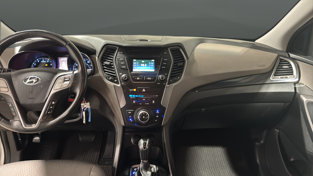 Used 2014 Moonstone Silver Hyundai Base image 11