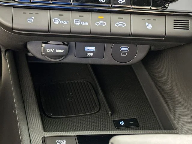 New 2026 Hyundai ELANTRA SEL Sport