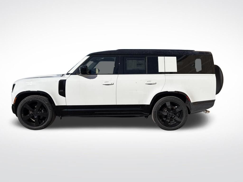 New 2026 White Land Rover V8 image 4