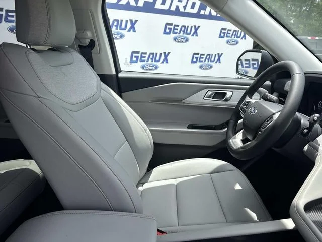 New 2026 Carbonized Gray Metallic Ford Active image 26