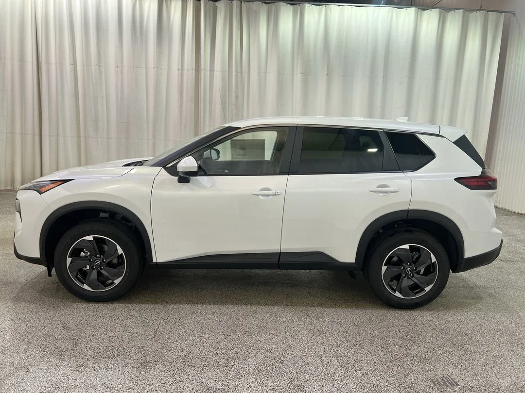 2026 Nissan Rogue SV - Photo 6