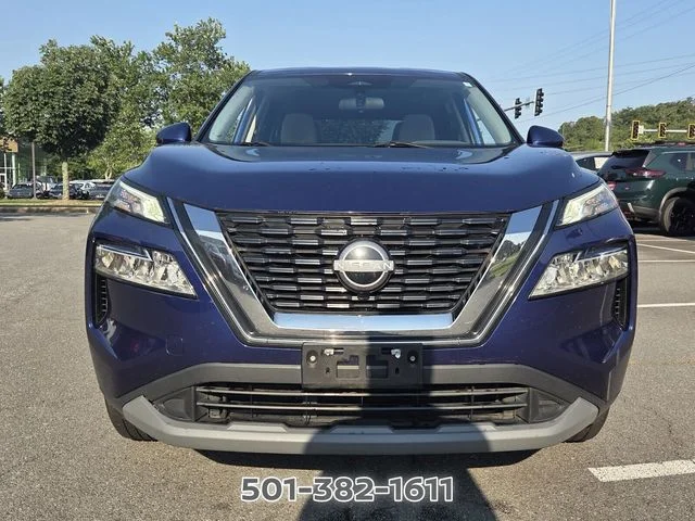 Used 2022 Blue Nissan SV image 8