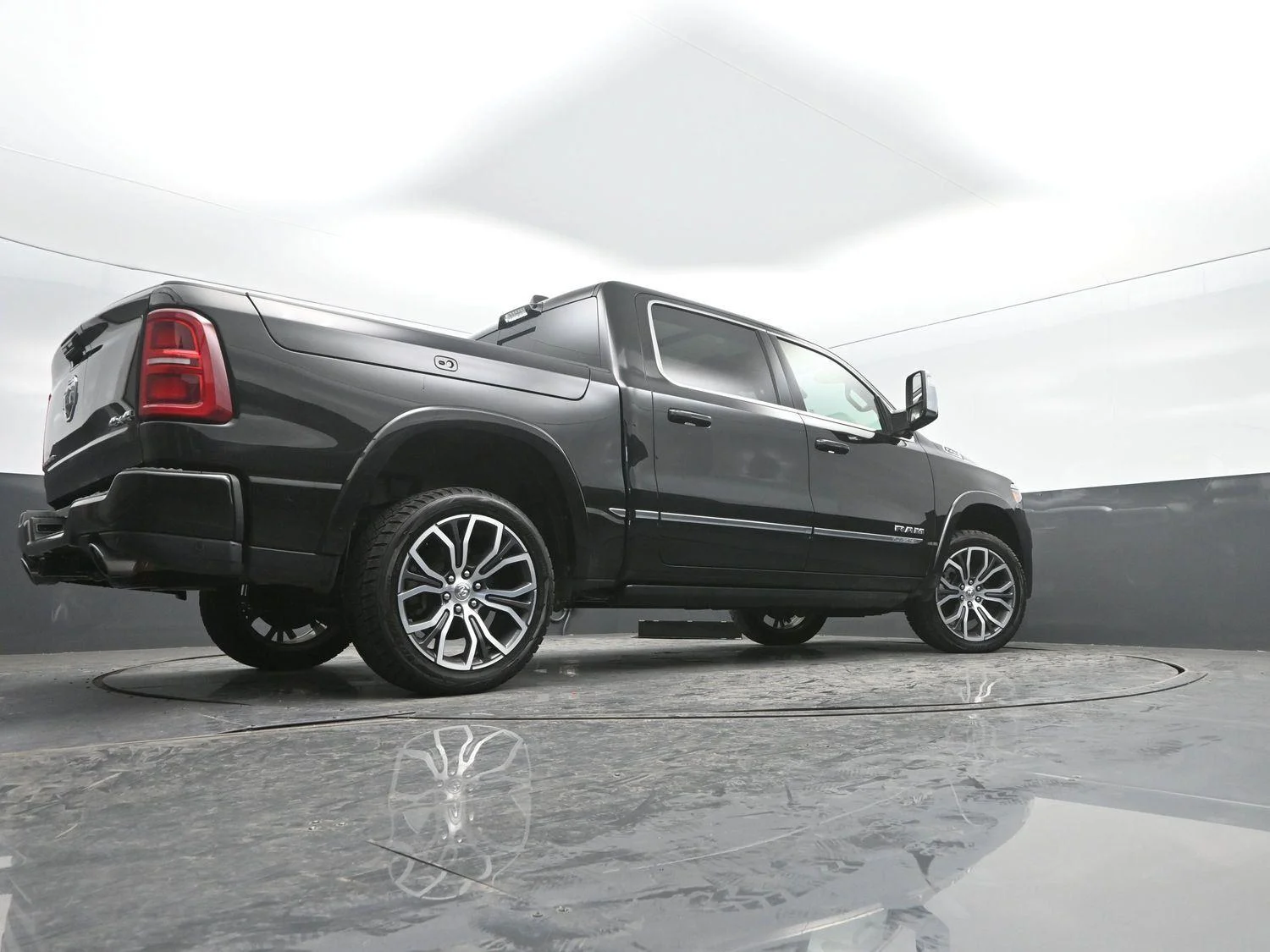 Used 2025 Diamond Black Crystal Pearlcoat Ram Tungsten image 37