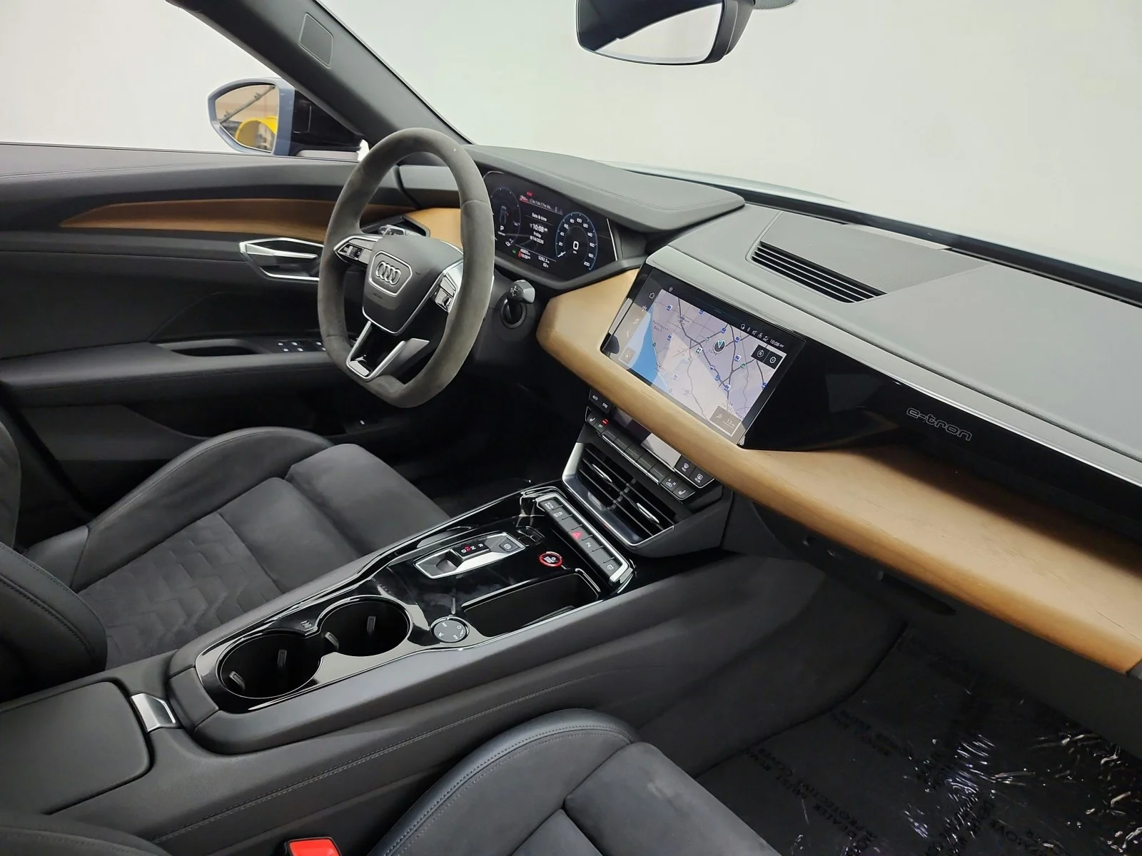 Used 2022 Kemora Gray Metallic Audi Premium Plus image 18