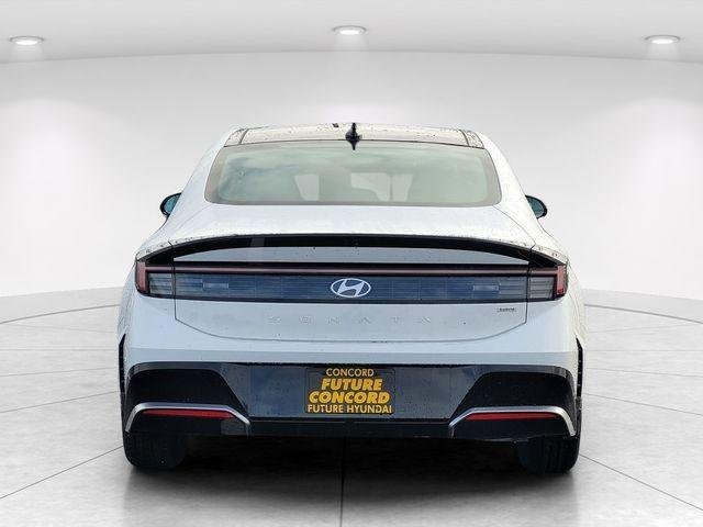 New 2026 White Hyundai SEL image 4