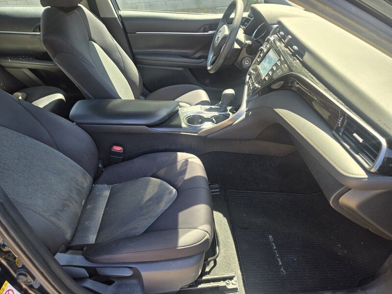 Used 2019 Aqua TOYOTA LE AUTO image 3