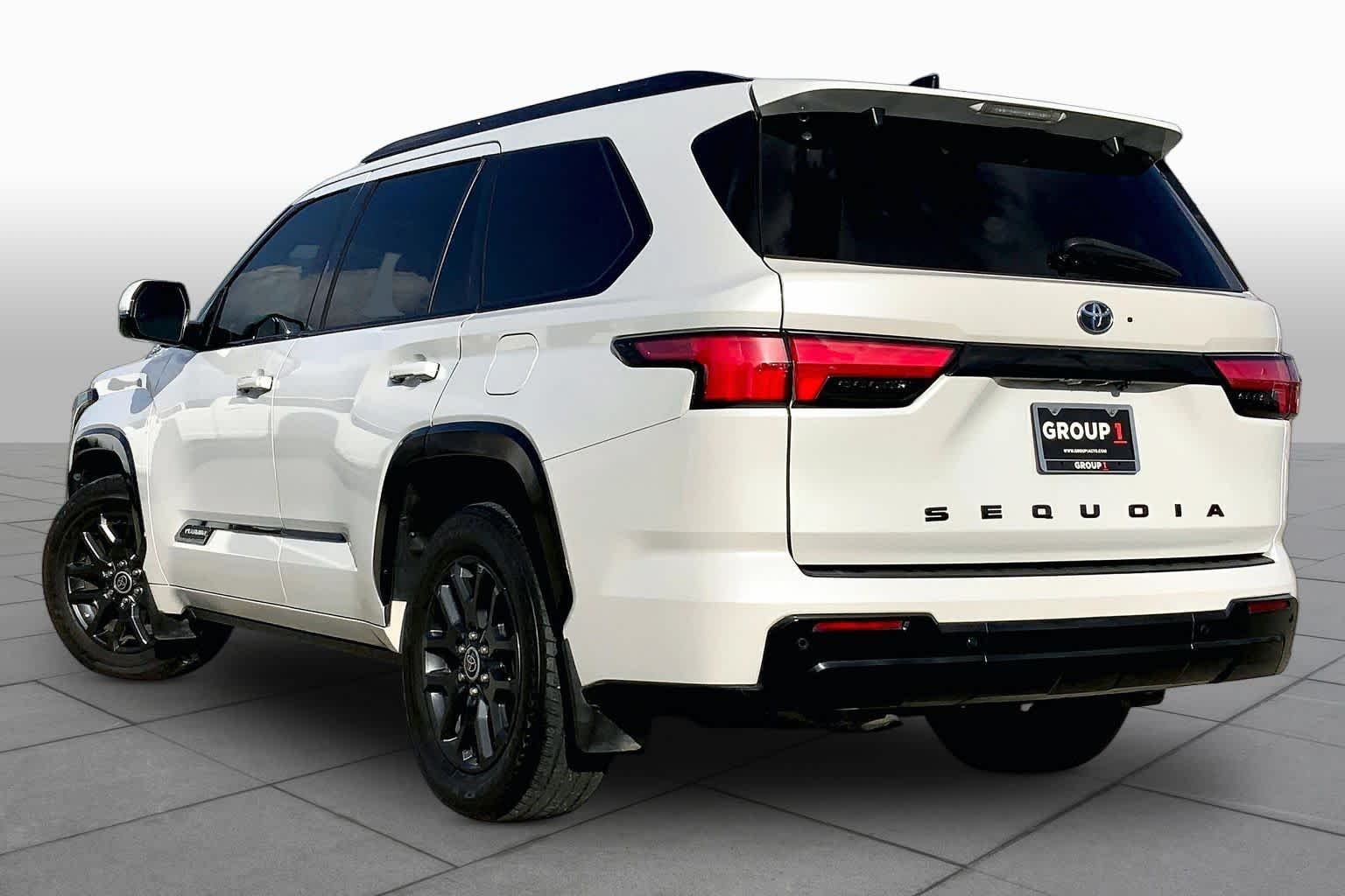 Used 2023 Wind Chill Pearl Toyota Platinum image 12