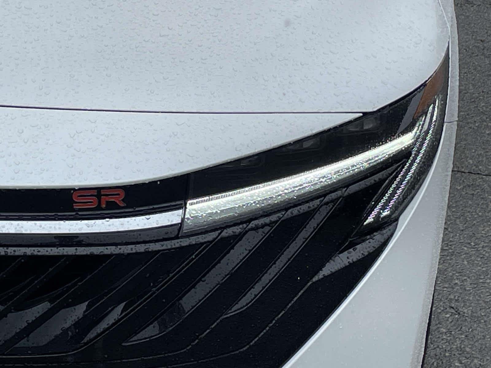 New 2027 Aspen White Tricoat/Super Black Nissan SR image 13