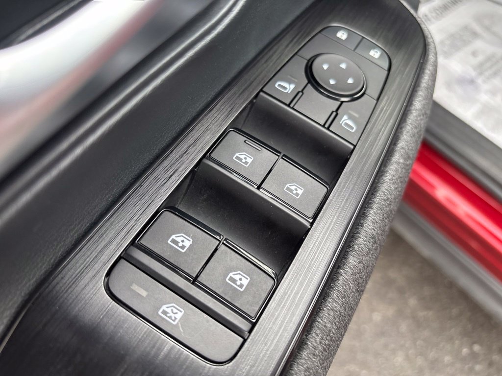 Used 2025 Red Nissan SV image 16