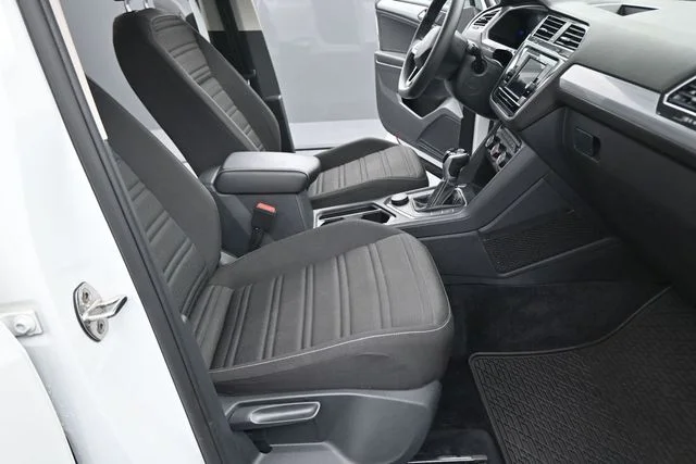 Used 2022  Volkswagen 2.0T S image 22