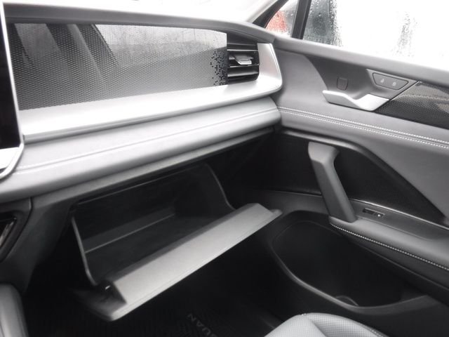 Certified Used 2025 Gray Volkswagen 2.0T SE image 22