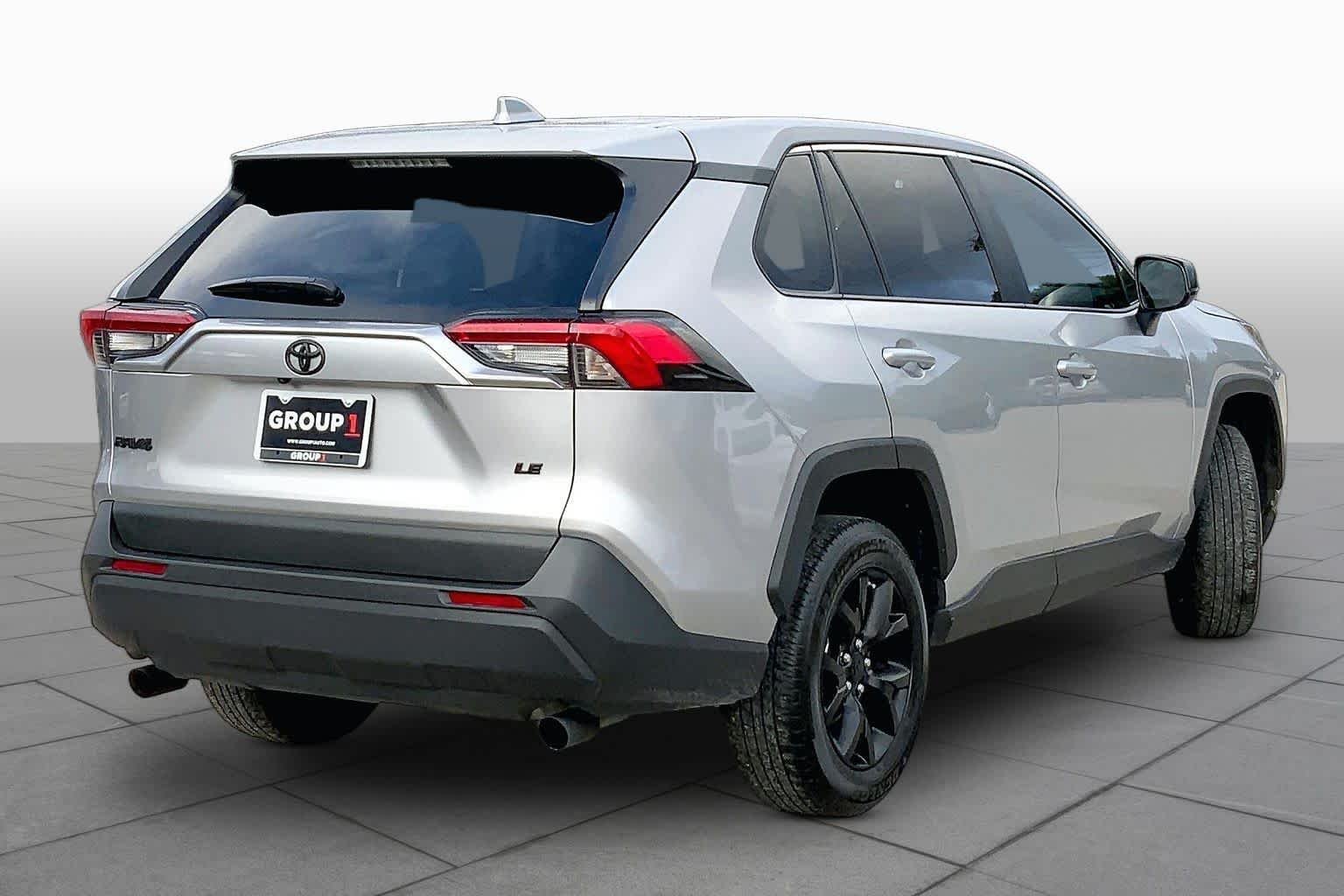 Used 2025 Silver Sky Metallic Toyota LE image 13