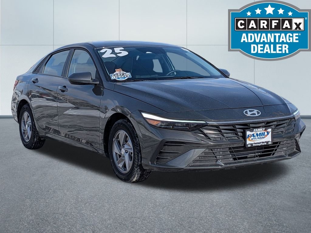 2025 Hyundai Elantra SE