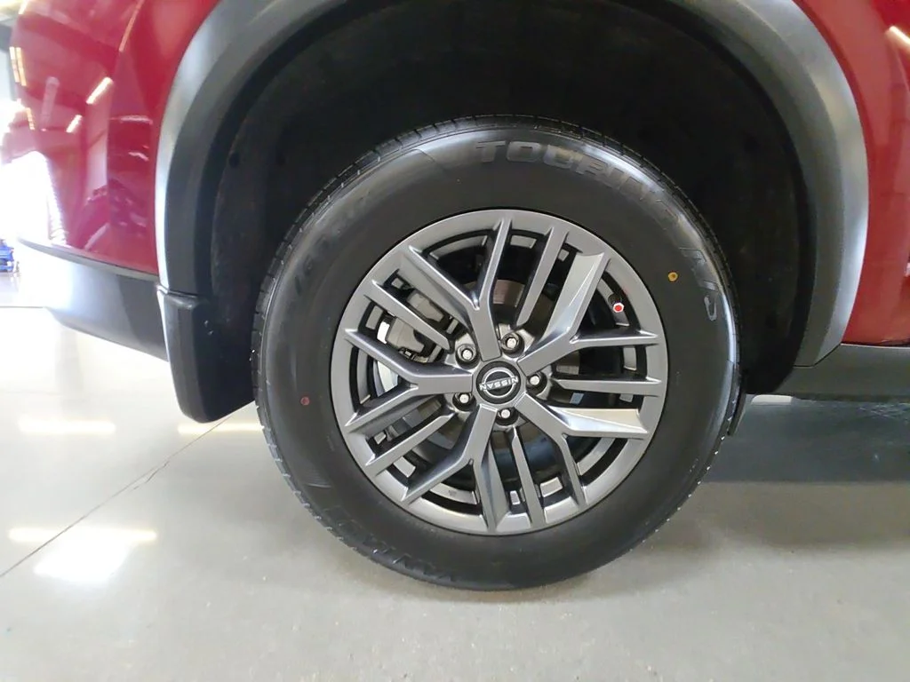 Used 2024 Red Nissan S image 27