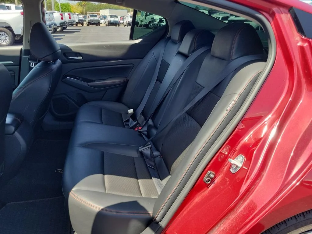 Used 2023 Red Nissan SR FWD image 24