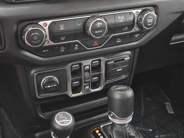 New 2026 Black Clear-Coat Exterior Paint Jeep Sport image 18