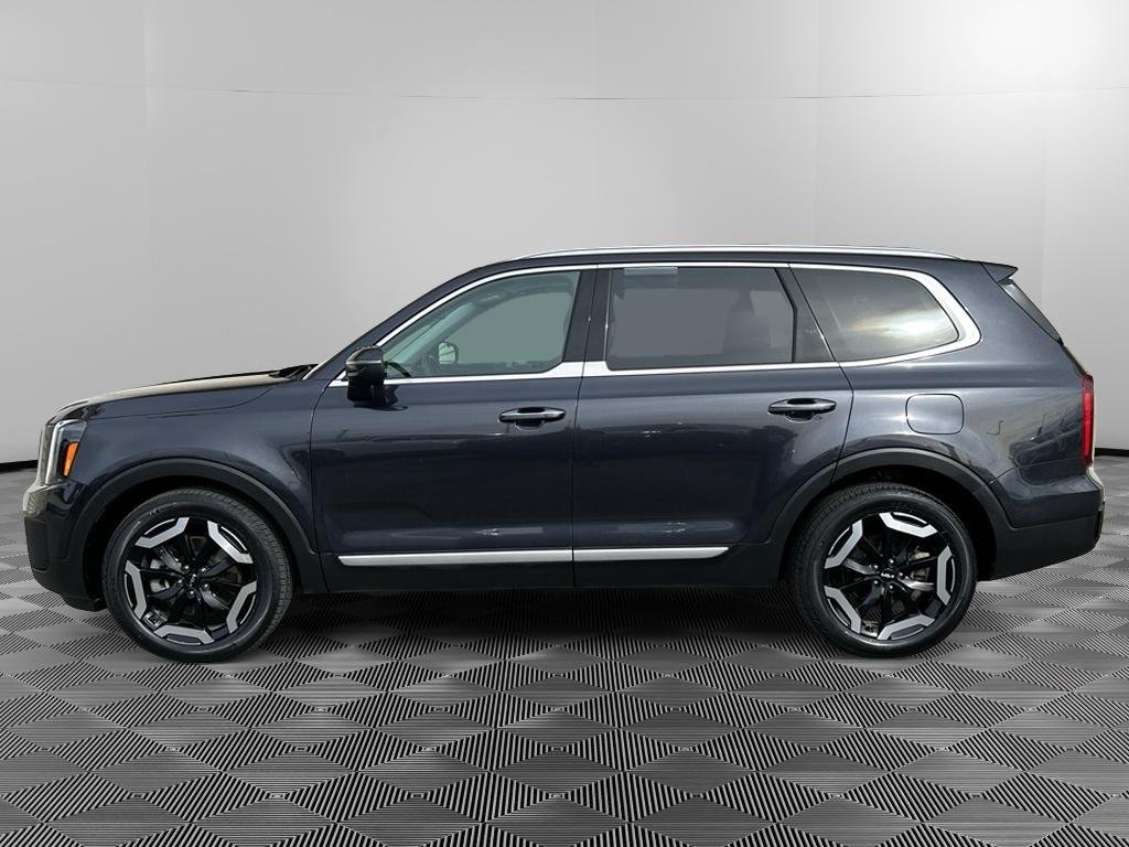 2025 Kia Telluride S - Photo 8