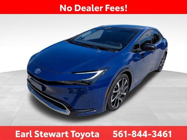 Certified Used 2025 RESERVOIR BLUE Toyota  image 6