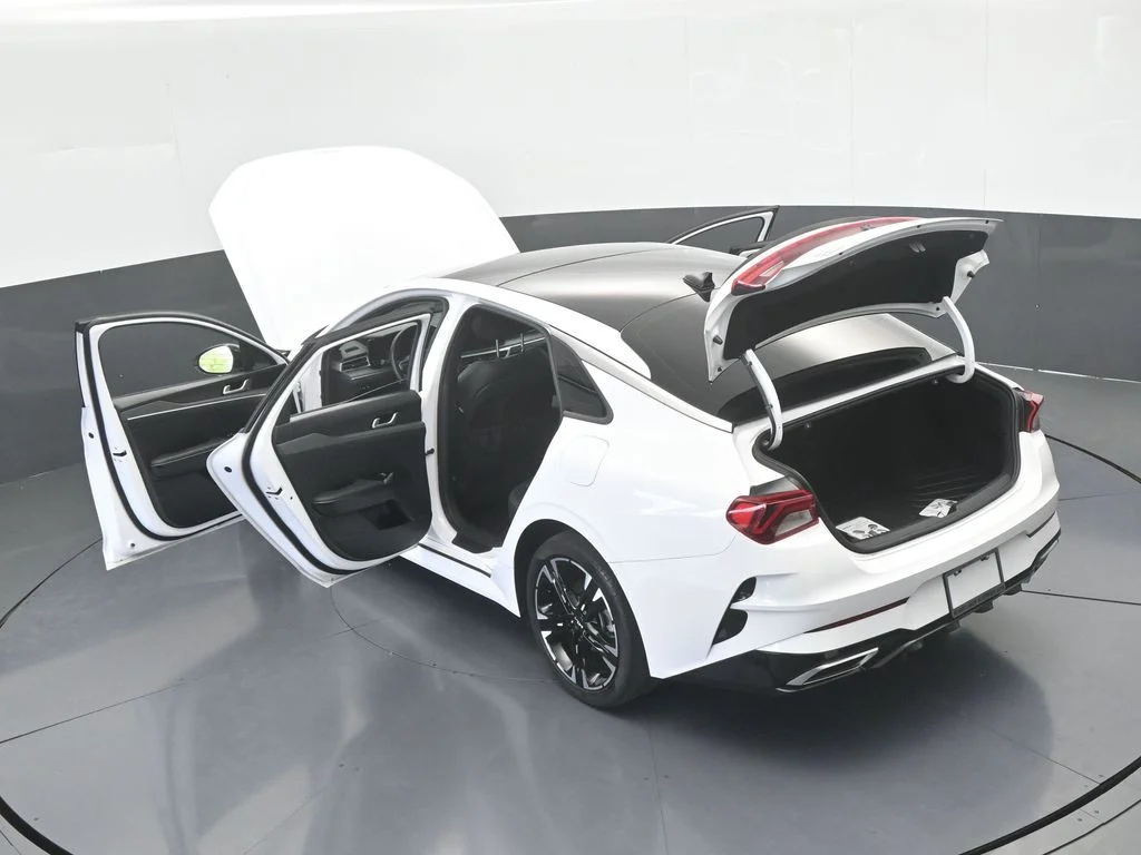 Used 2023 Glacial White Pearl Kia GT-Line image 64