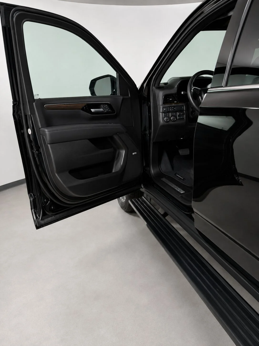 New 2026 Black Chevrolet High Country image 25