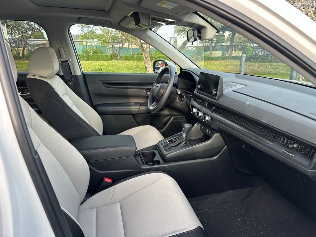 Used 2024 White Honda EX image 4
