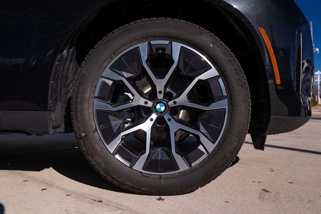 Certified Used 2026 Black Sapphire Metallic BMW 30 xDrive image 9