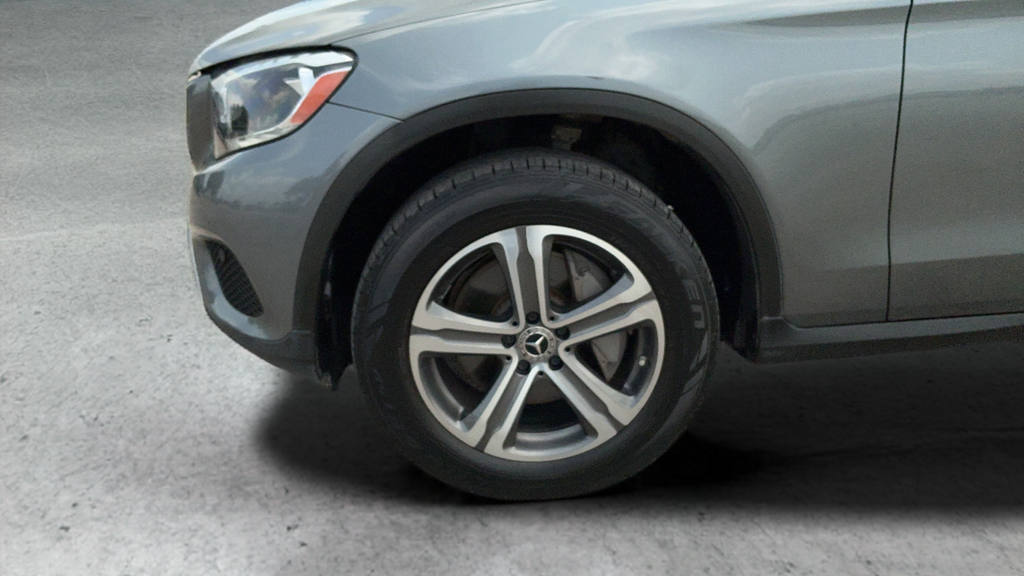 Used 2019  Mercedes-Benz GLC 300 image 27