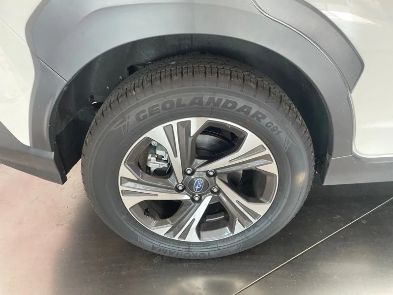 New 2026 CRYSTAL WHITE PEARL Subaru Premium image 9