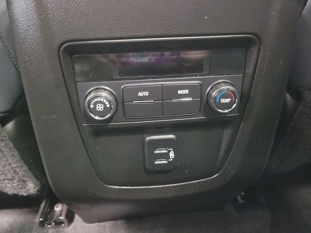 Used 2023 Black Buick Essence image 31