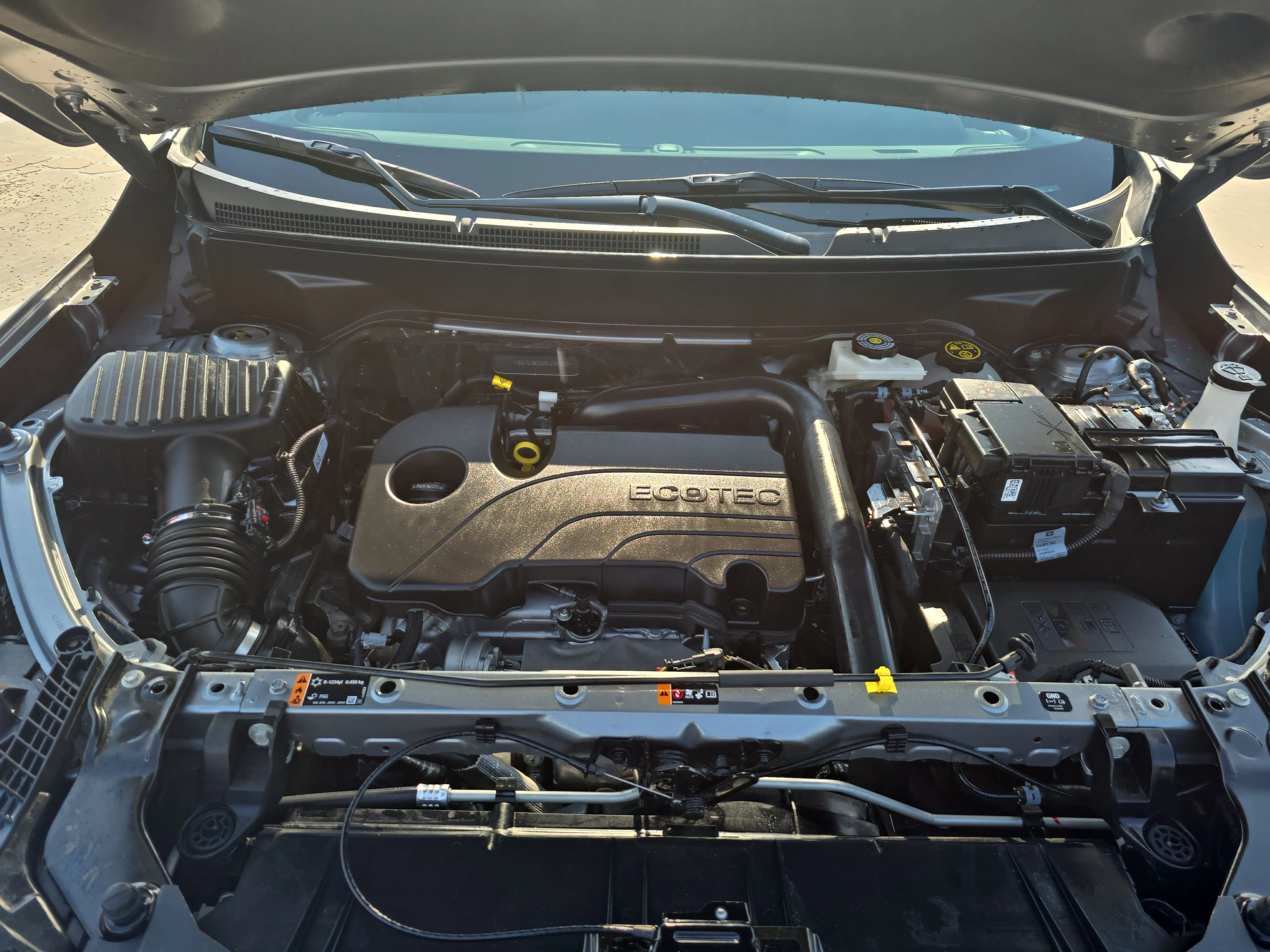 Used 2023 Sterling Metallic GMC SLE image 28