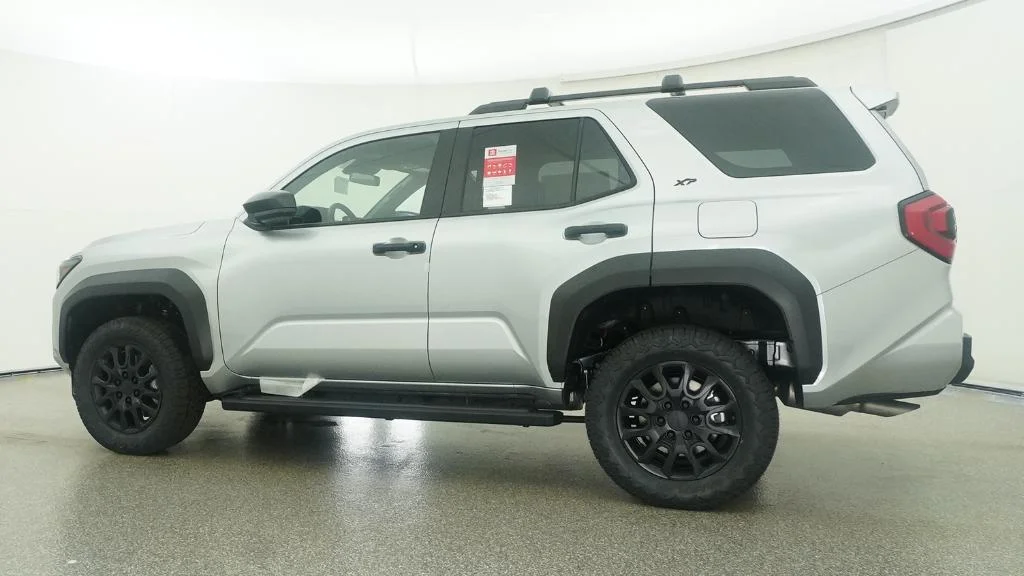 New 2026 Cutting Edge Toyota SR5 image 4