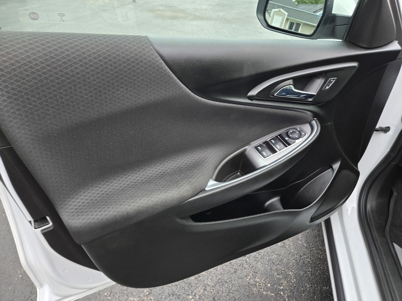 Used 2021 SUMMIT WHITE Chevrolet LT image 32